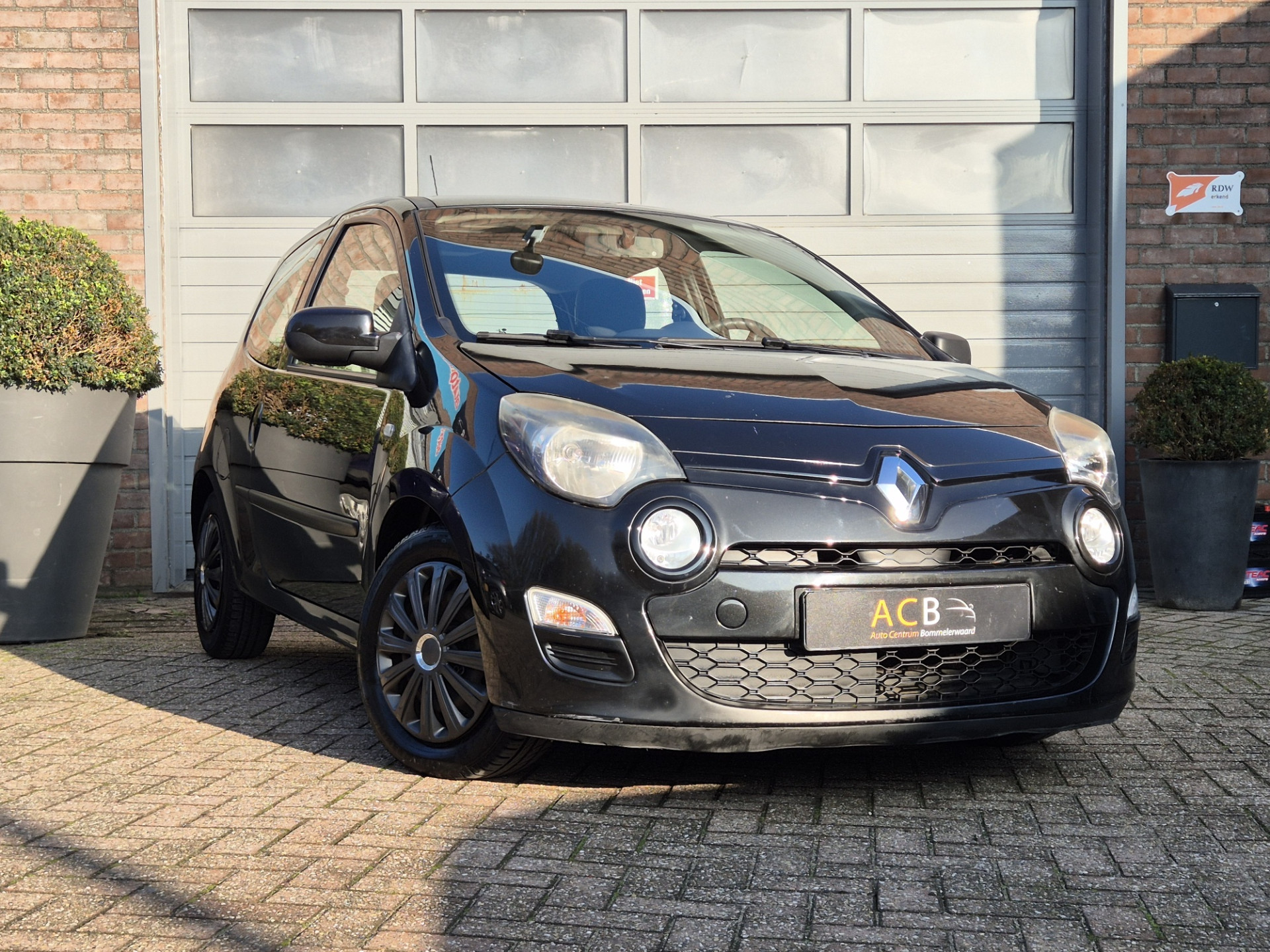 Renault Twingo 1.2 16V Collection 49503323-0.jpg | Auto Centrum Bommelerwaard (A.C.B.) BV